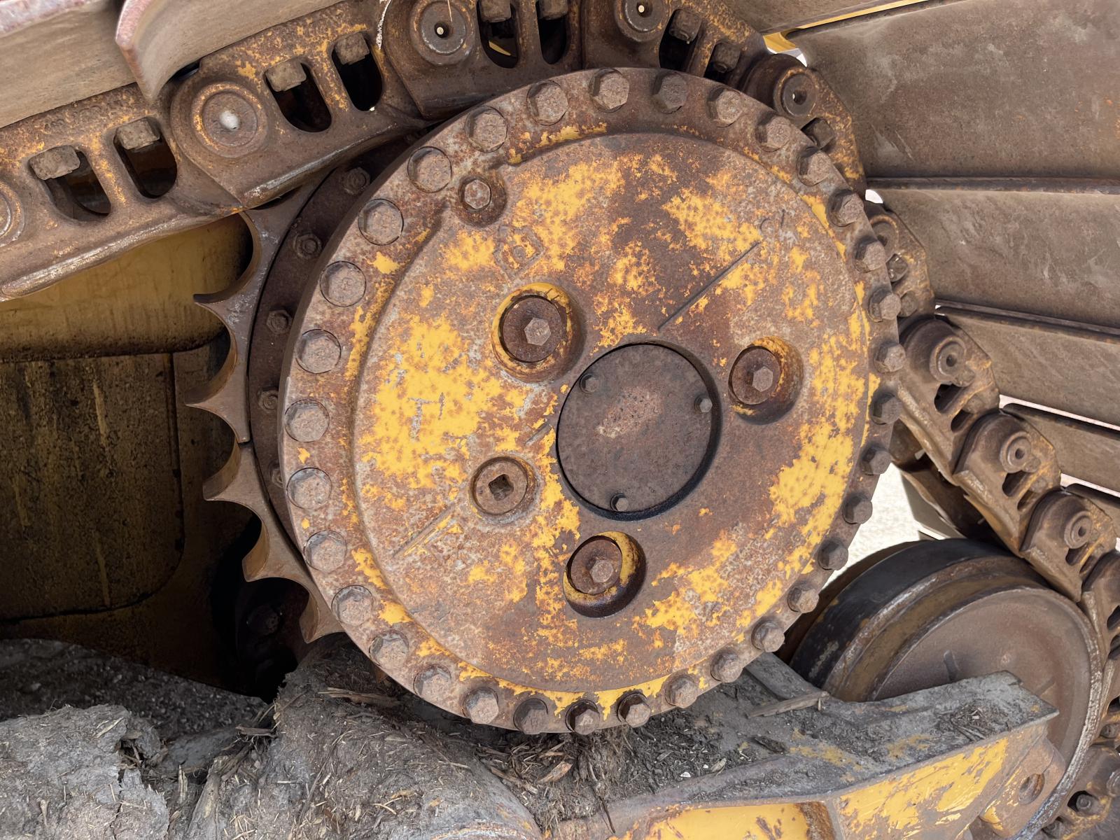 ./imagenes/INVOICE/2019/17765/TOPADOR FRONTAL CATERPILLAR D6T PARA PARTES (8).JPG